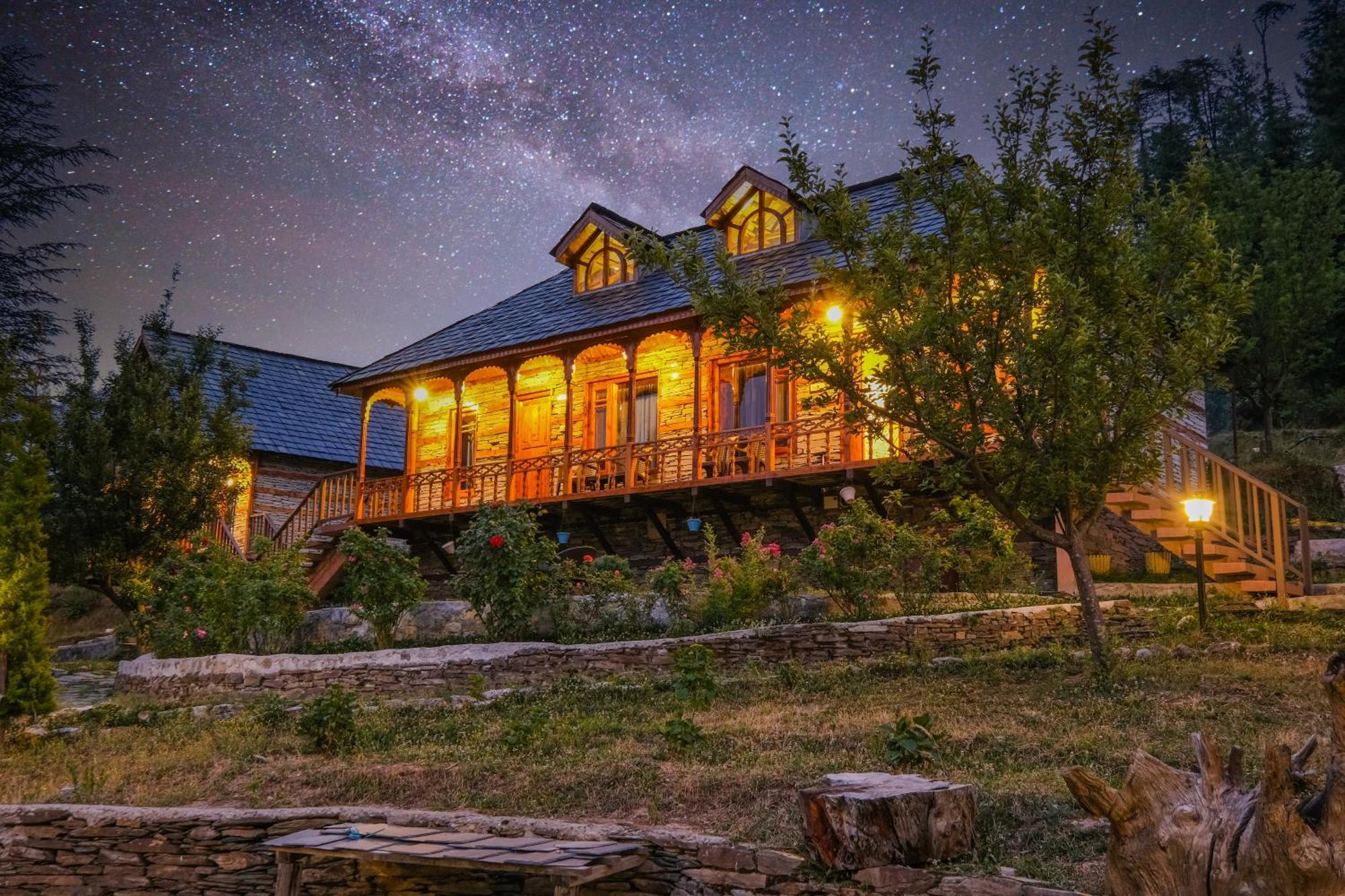 Woodvista Cottages By Jomotel Shimla Exterior photo